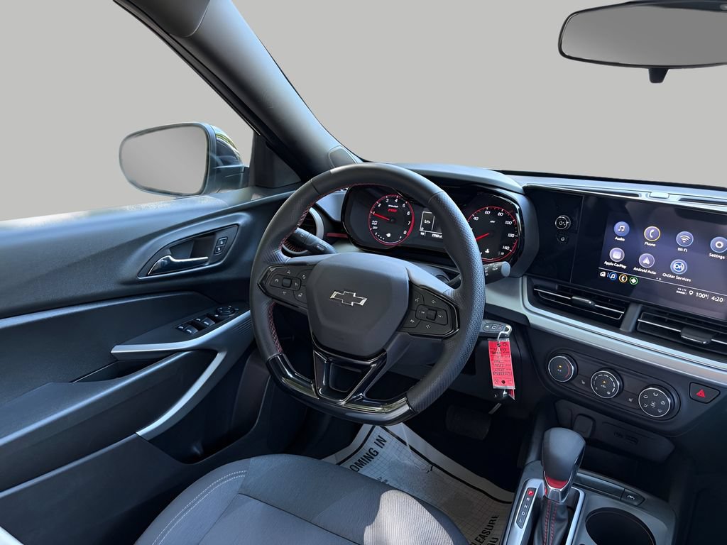 Used 2025 Chevrolet Trax RS w/ Driver Confidence Package FWD image 9