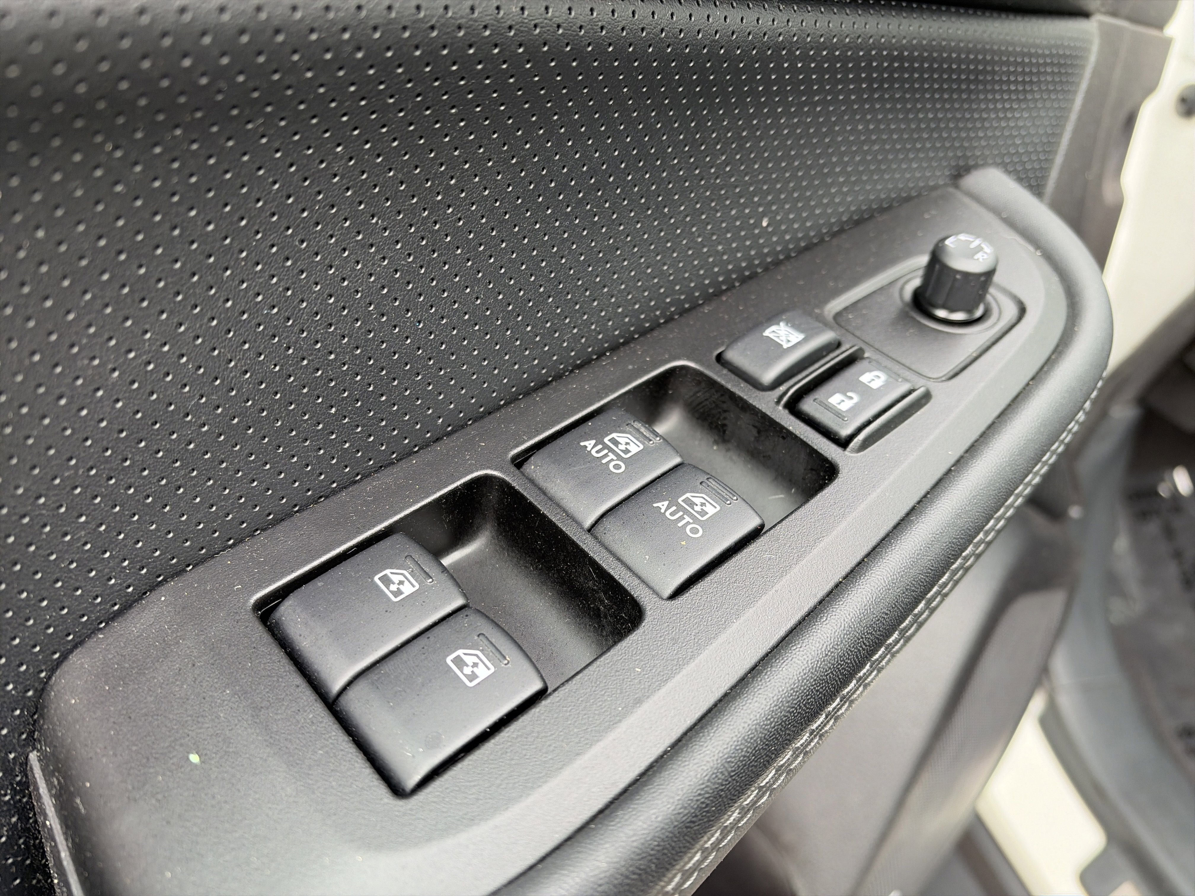 Used 2017 Subaru Outback 2.5i Limited AWD/4WD image 13