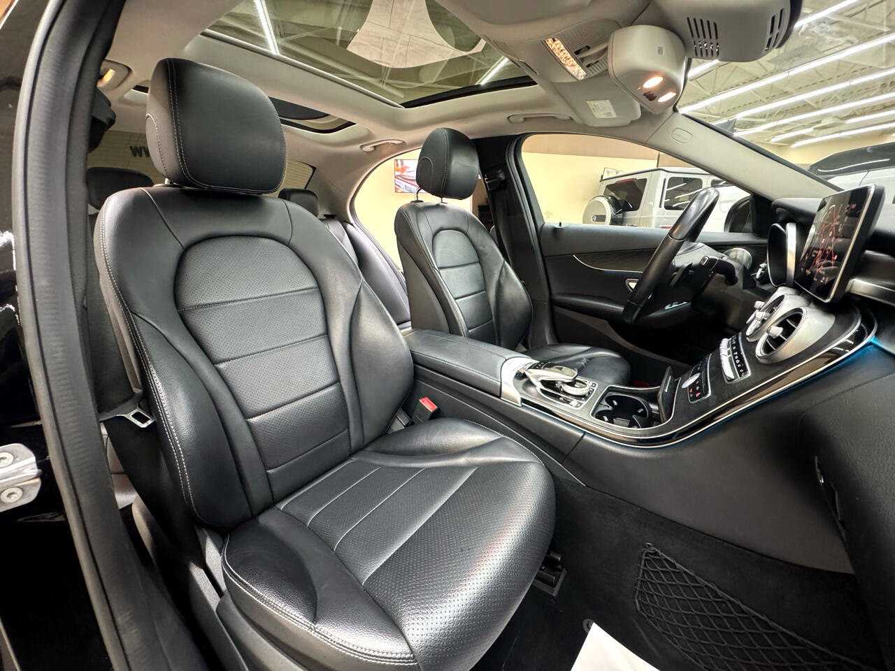 Used 2017 Mercedes-Benz C 300 Sedan w/ Premium 3 Package image 45