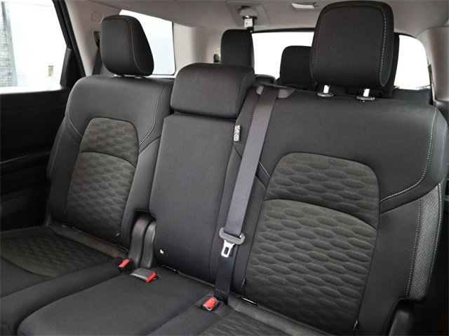 Used 2024 Nissan Pathfinder S image 13