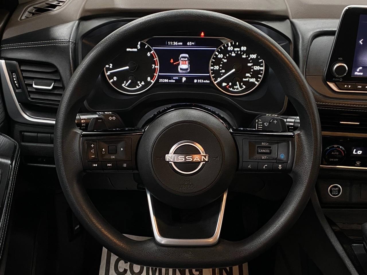 Used 2023 Nissan Rogue SV image 14