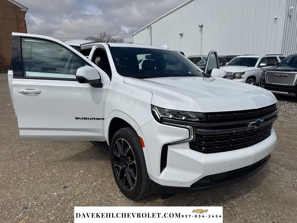 Used 2022 Chevrolet Suburban RST w/ Luxury Package AWD/4WD image 16