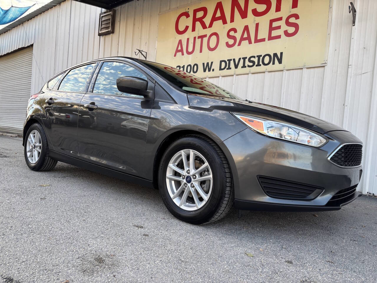 Used 2018 Ford Focus SE image 4