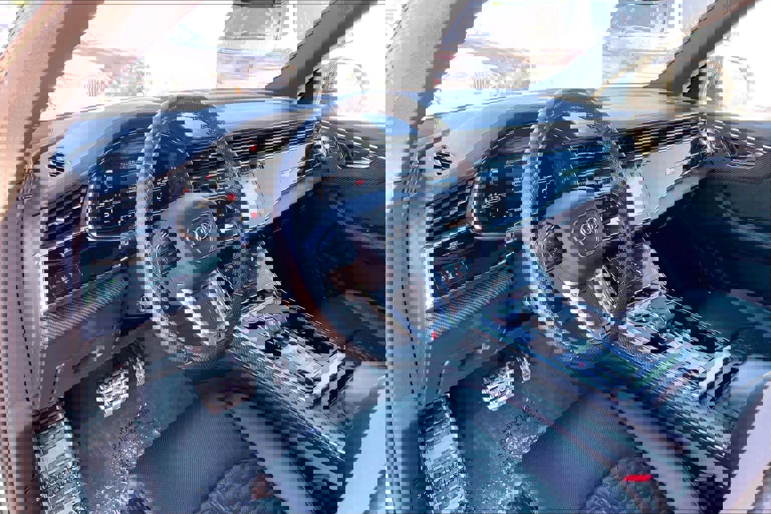 Used 2022 Audi RS Q8 image 17