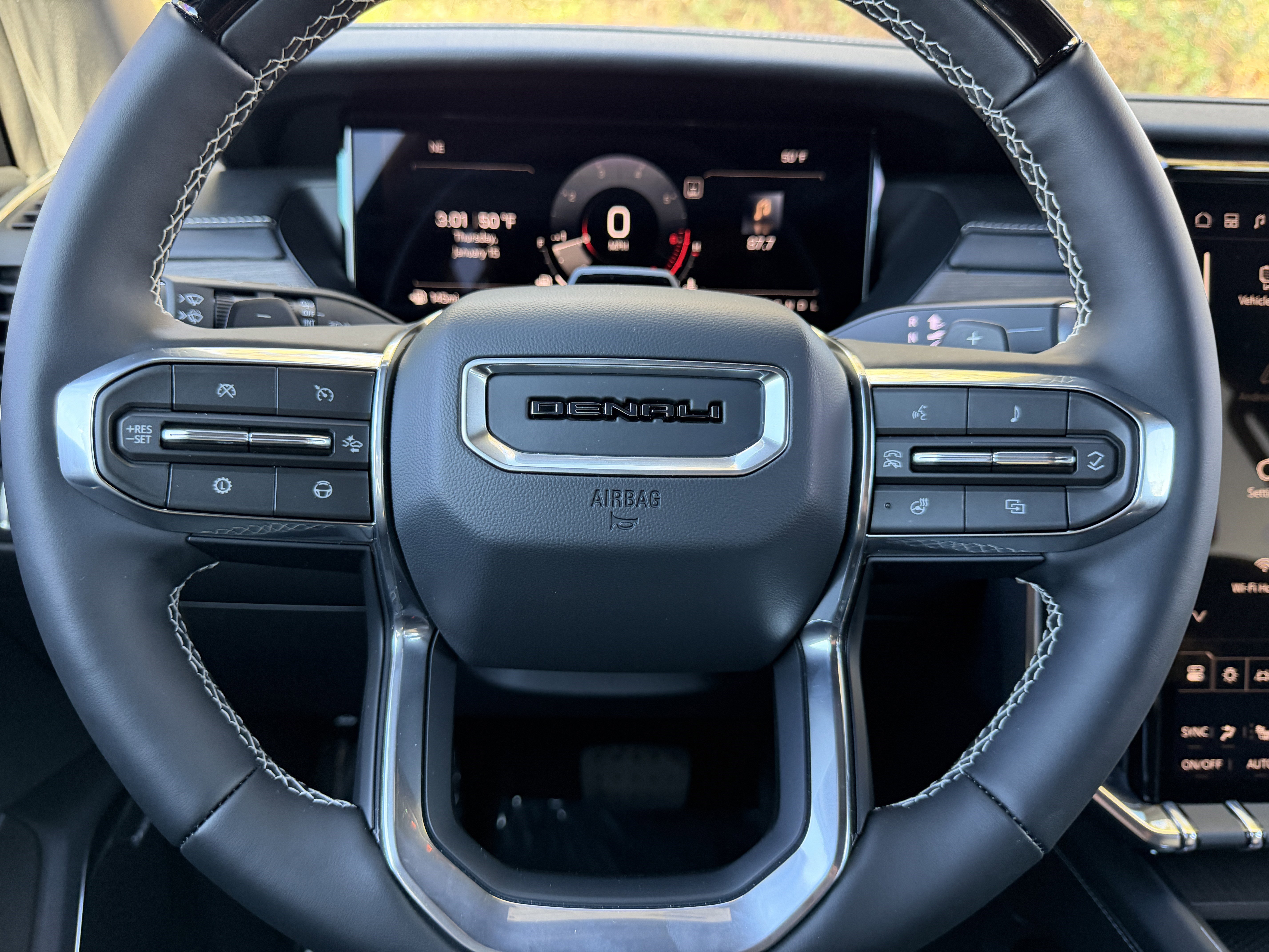 New 2026 GMC Acadia Denali w/ Super Cruise Package image 41