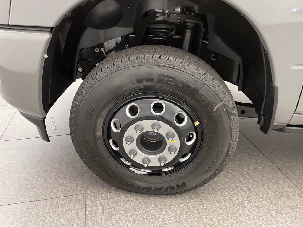 New 2026 RAM 3500 Laramie AWD/4WD image 10