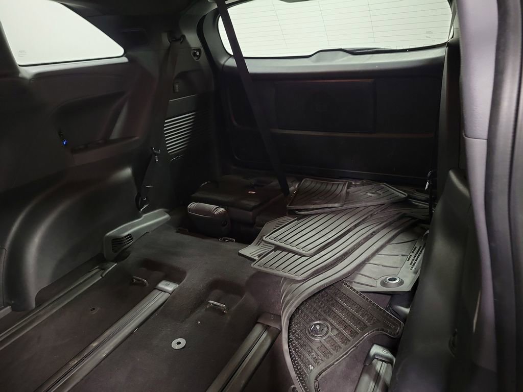 Used 2023 Toyota Sienna XSE image 19
