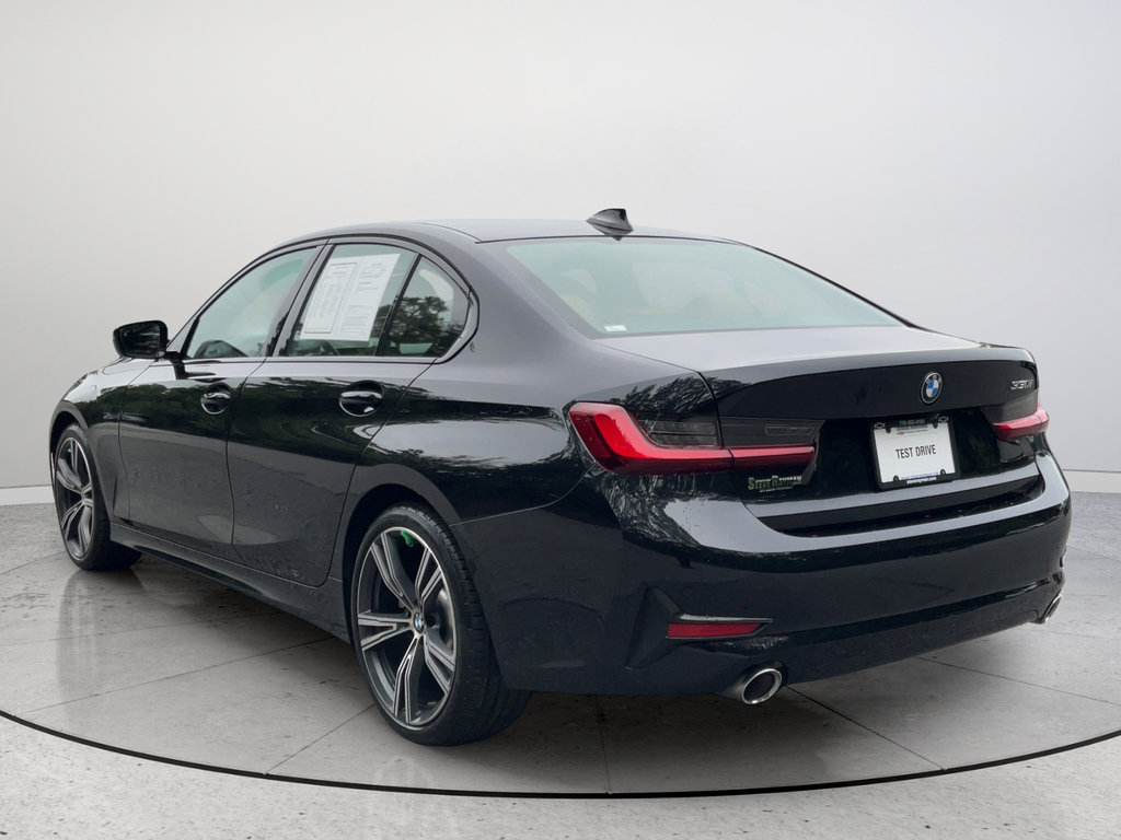 Used 2022 BMW 330i Sedan w/ Driving Assistance Package RWD image 8