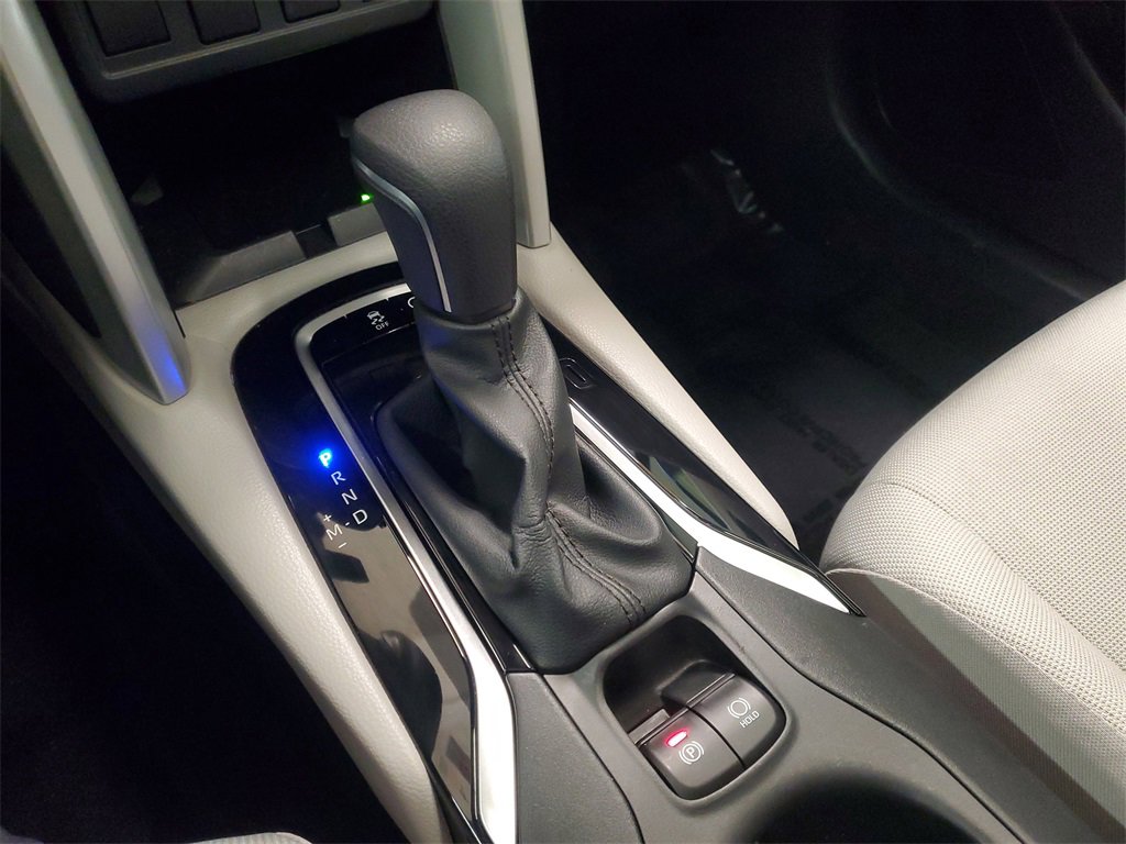 Used 2024 Toyota Corolla Cross LE w/ Moonroof Package image 28