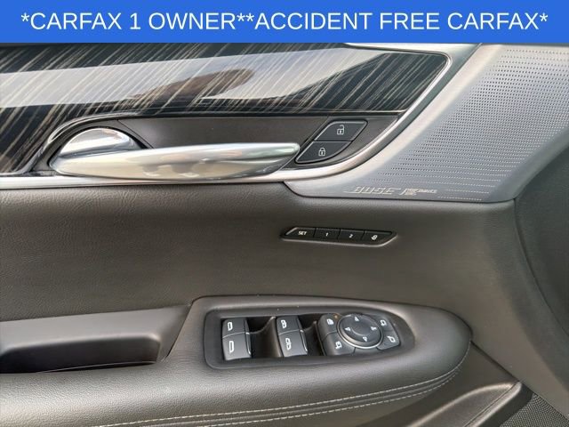 Used 2025 Cadillac XT6 Premium Luxury image 24