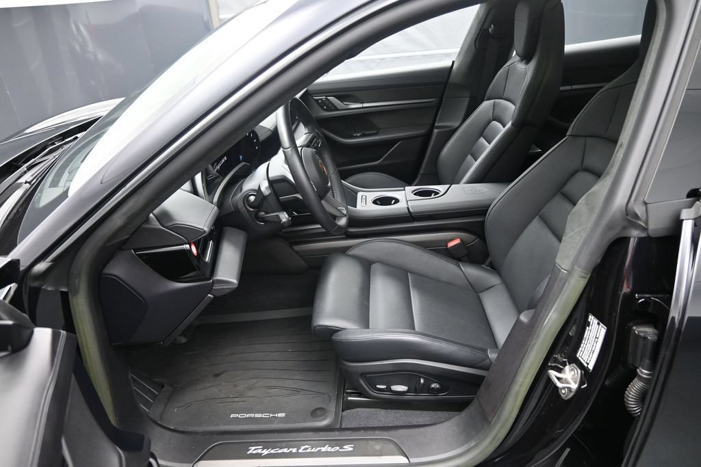 Certified 2024 Porsche Taycan Turbo S w/ Premium Package AWD/4WD image 9
