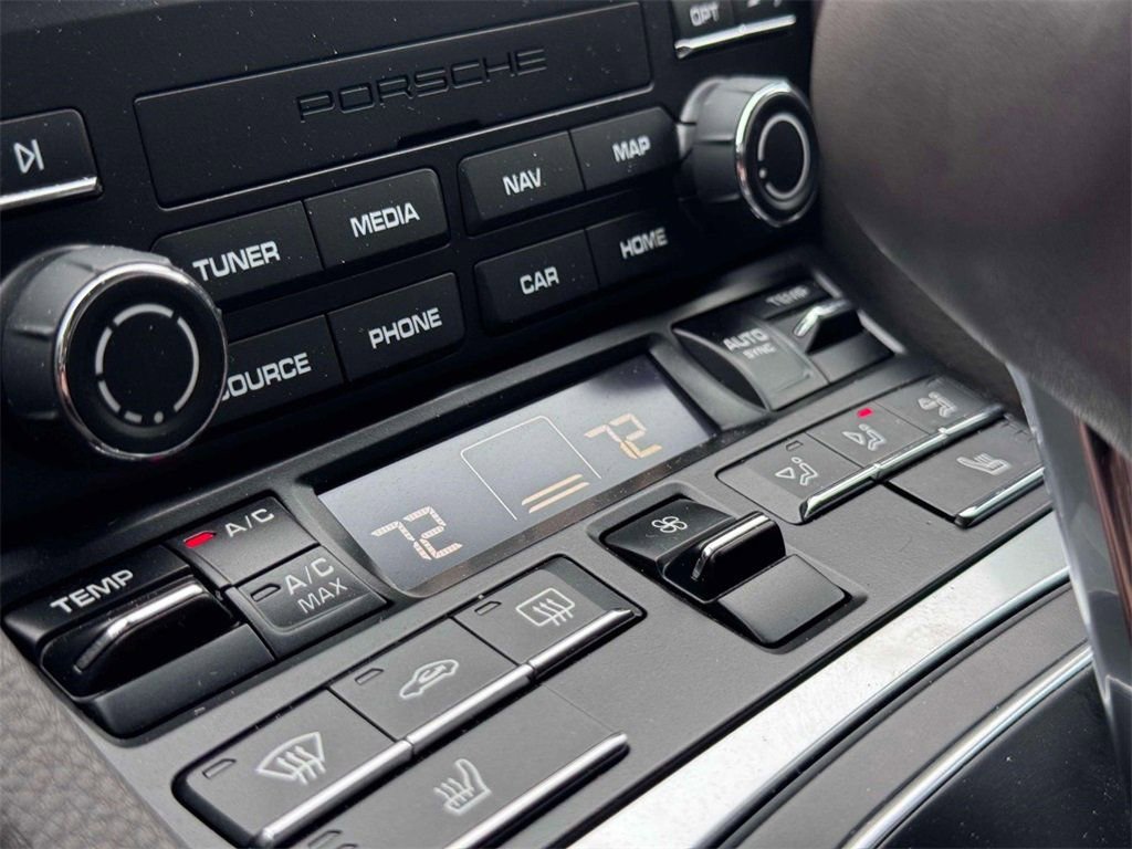 Certified 2024 Porsche 718 Cayman image 26