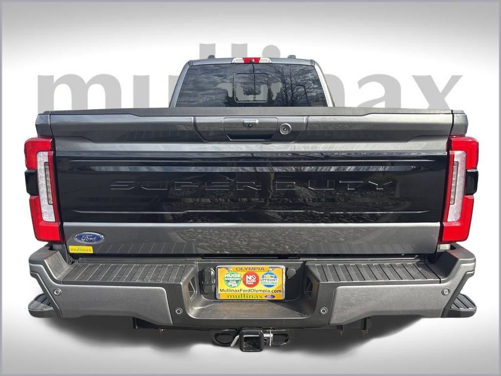 New 2026 Ford F450 Platinum w/ FX4 Off-Road Package image 5