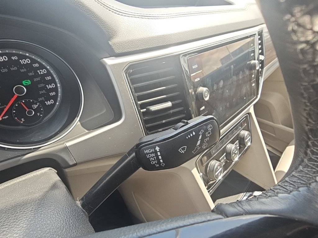 Used 2018 Volkswagen Atlas SEL FWD image 41