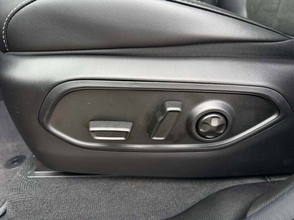 New 2026 Jeep Grand Cherokee Altitude image 29