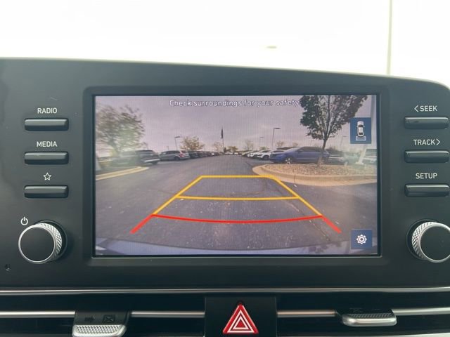 Used 2023 Hyundai Elantra SEL image 19