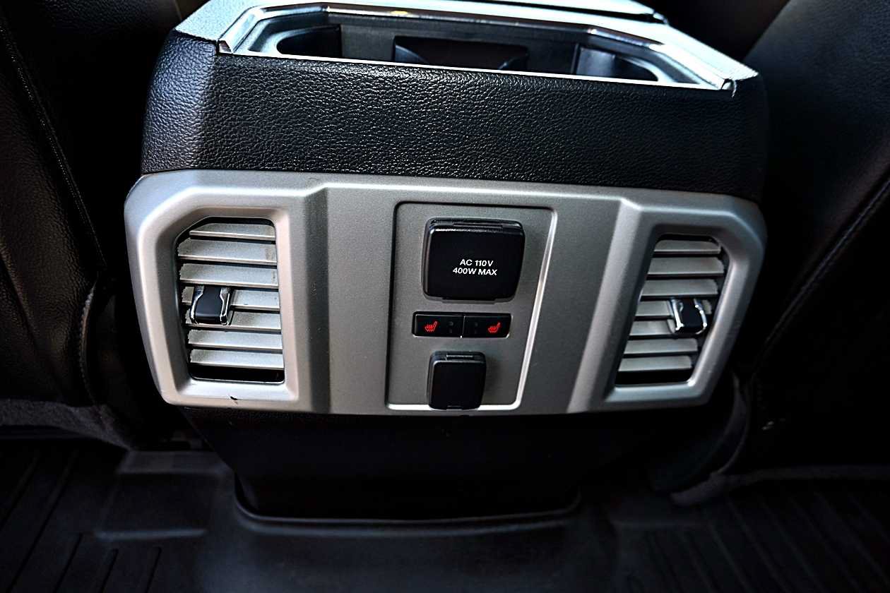 Used 2015 Ford F150 Lariat w/ Equipment Group 502A Luxury AWD/4WD image 14