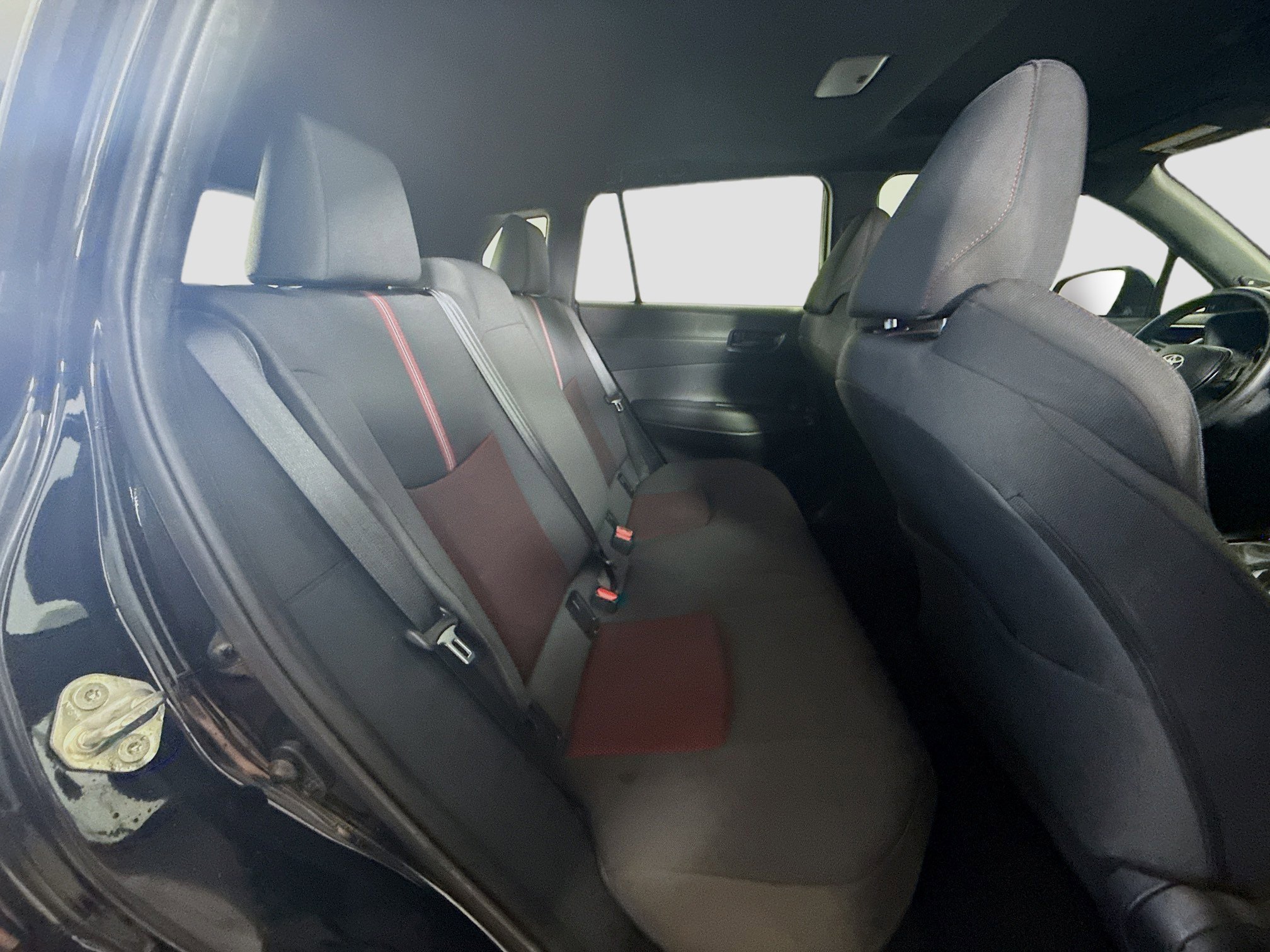 Used 2024 Toyota Corolla Cross AWD Hybrid w/ Moonroof Package image 27