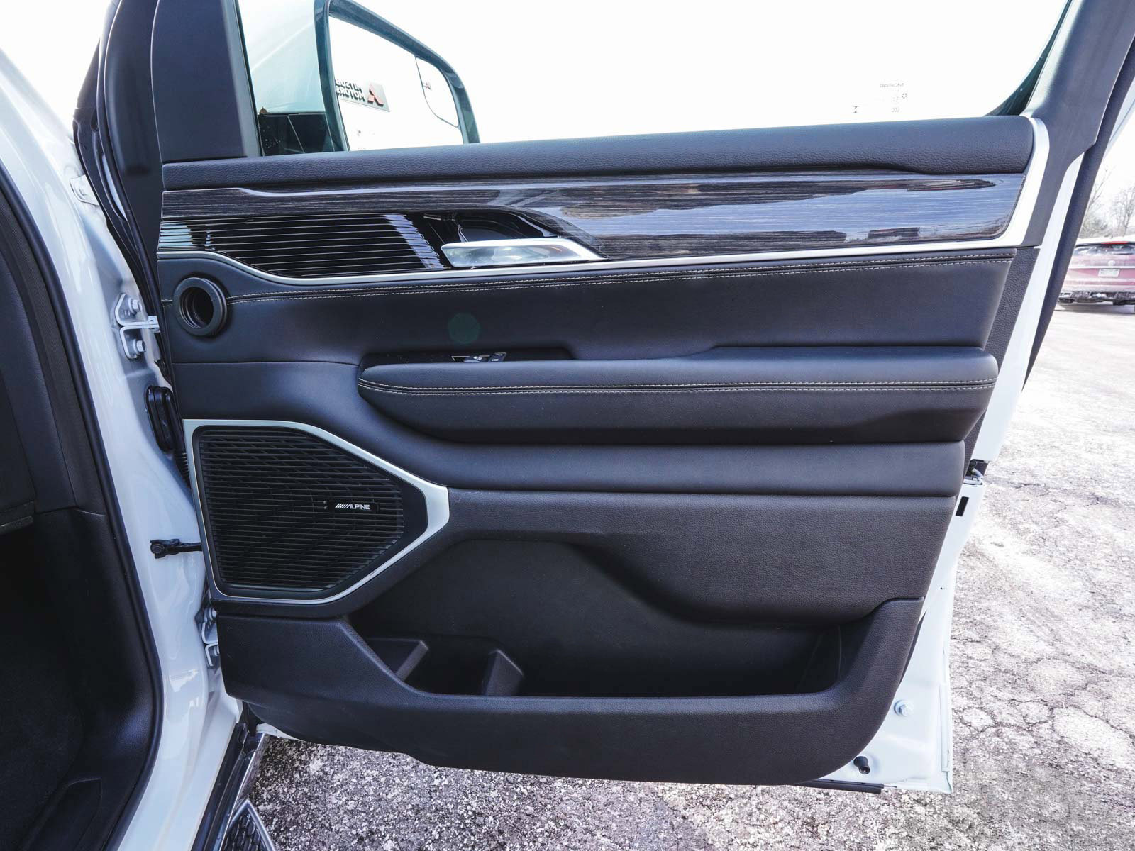 Used 2022 Jeep Wagoneer Series II image 14