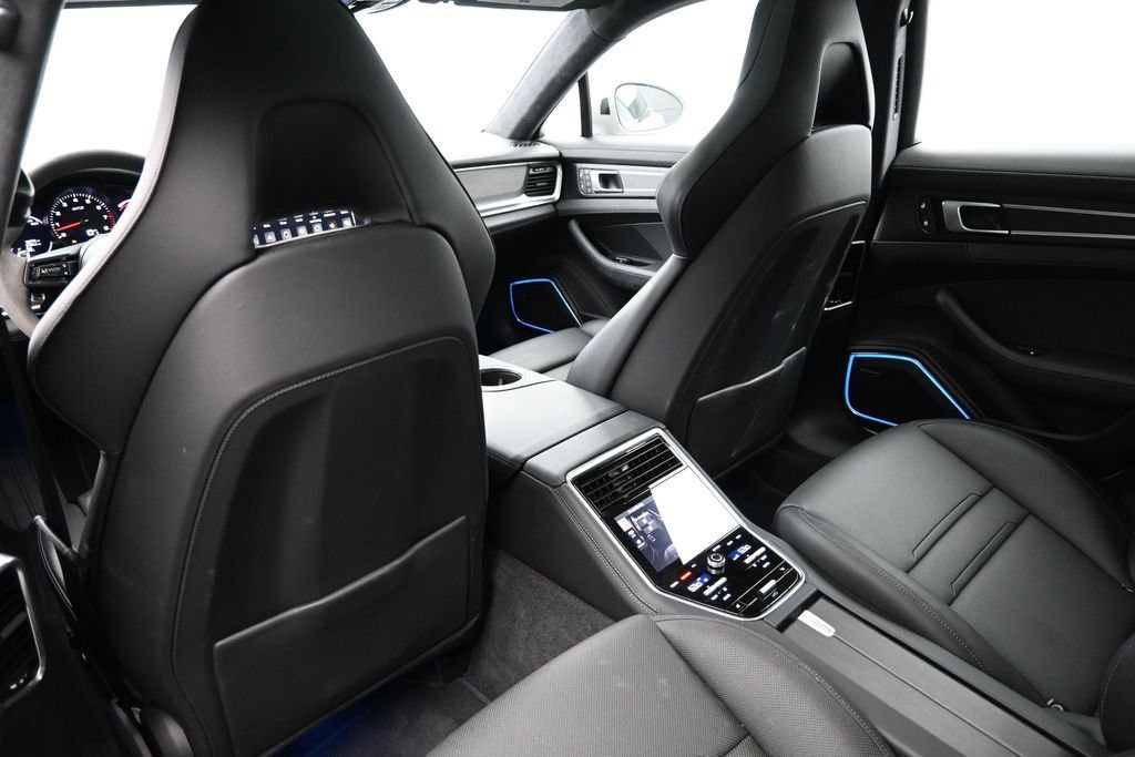 Certified 2023 Porsche Panamera GTS AWD/4WD image 8