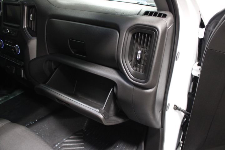 Used 2025 Chevrolet Silverado 1500 Custom Trail Boss w/ Turbomax Blackout Package image 26