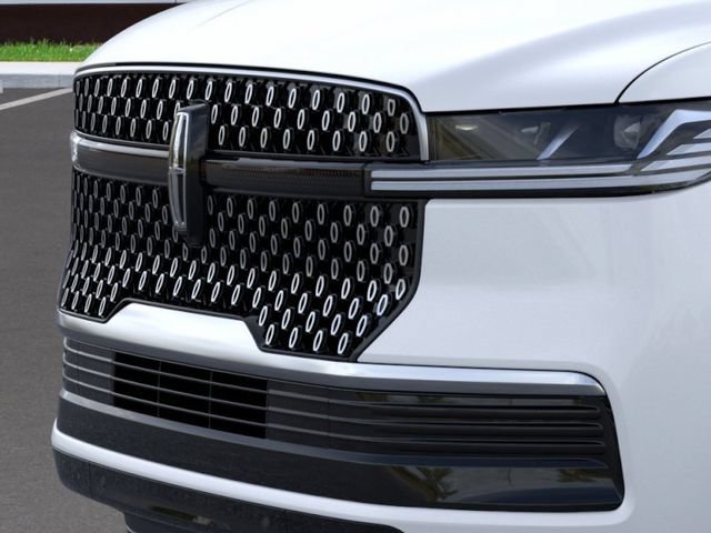 New 2025 Lincoln Navigator L Reserve AWD/4WD image 17