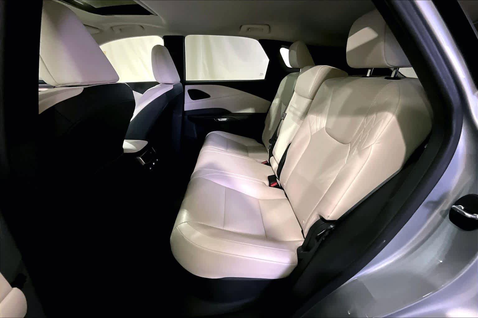 Used 2024 Lexus RX 350 Premium w/ Cold Area Package AWD/4WD image 20