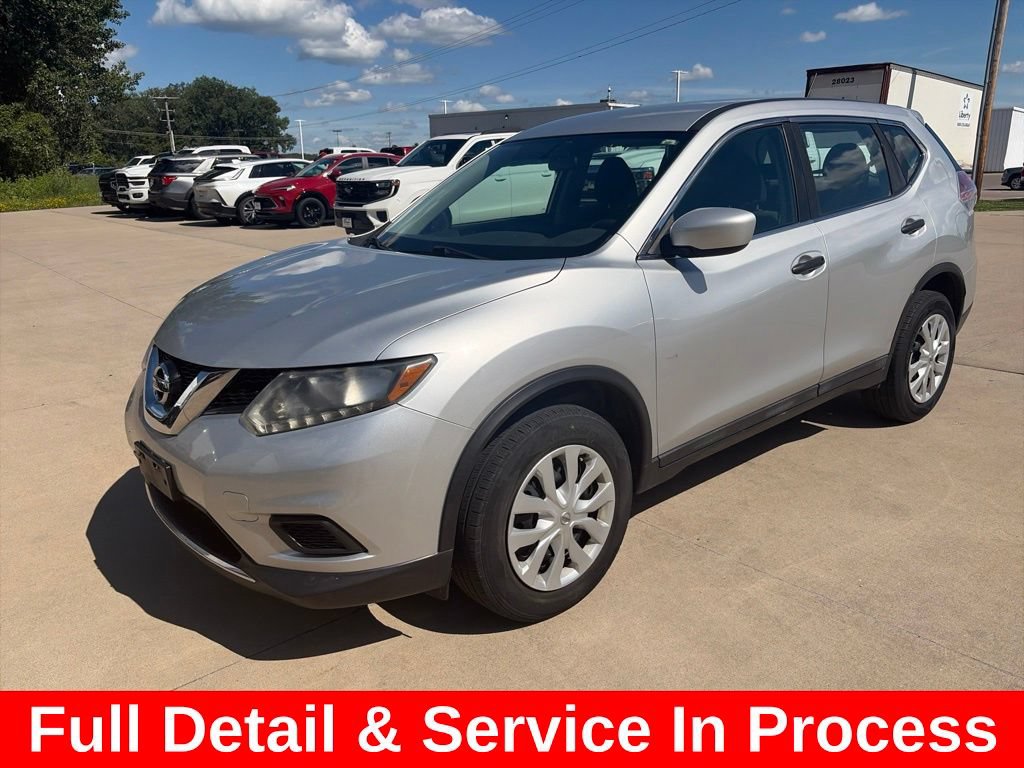 Used 2016 Nissan Rogue S AWD/4WD image 3