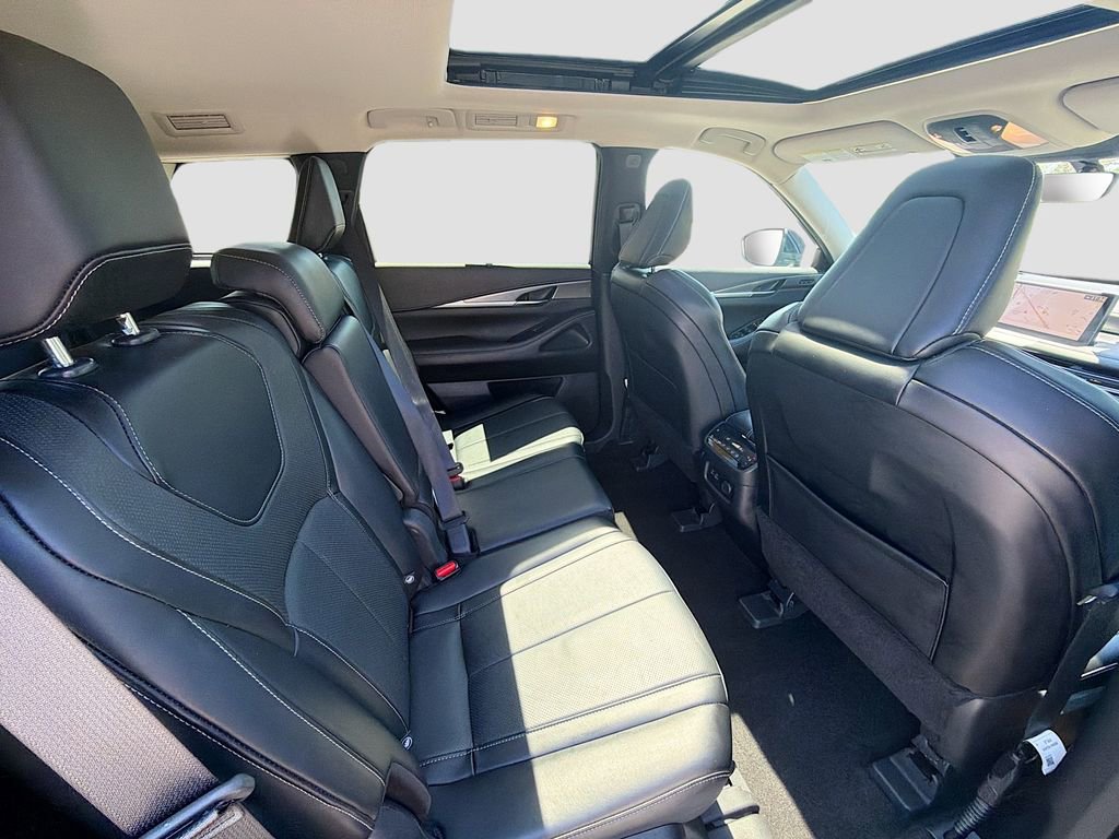 Used 2023 INFINITI QX60 Luxe w/ Cargo Package image 29