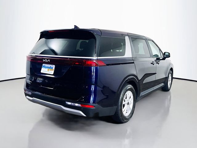 Used 2024 Kia Carnival LX image 8