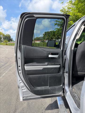 Used 2017 Toyota Tundra SR5 w/ SR5 Upgrade Package RWD image 19