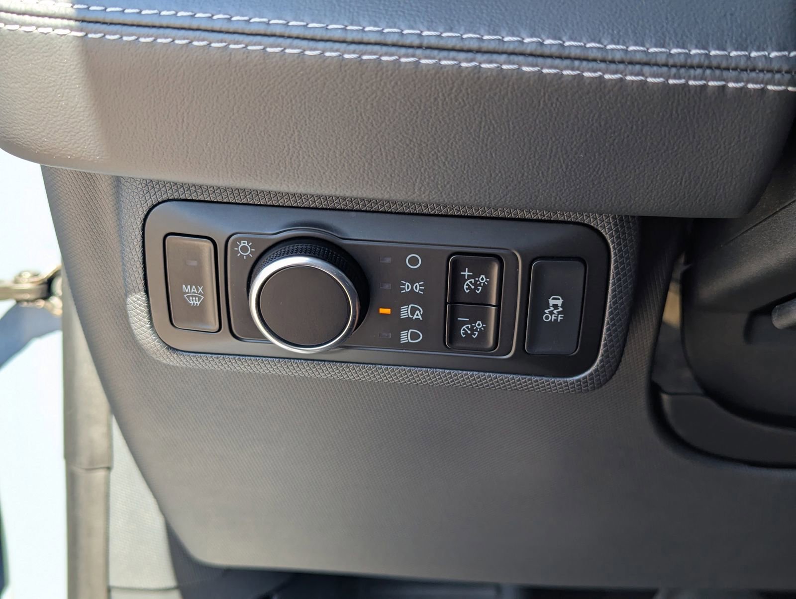 Used 2023 Ford Mustang Mach-E Premium image 33