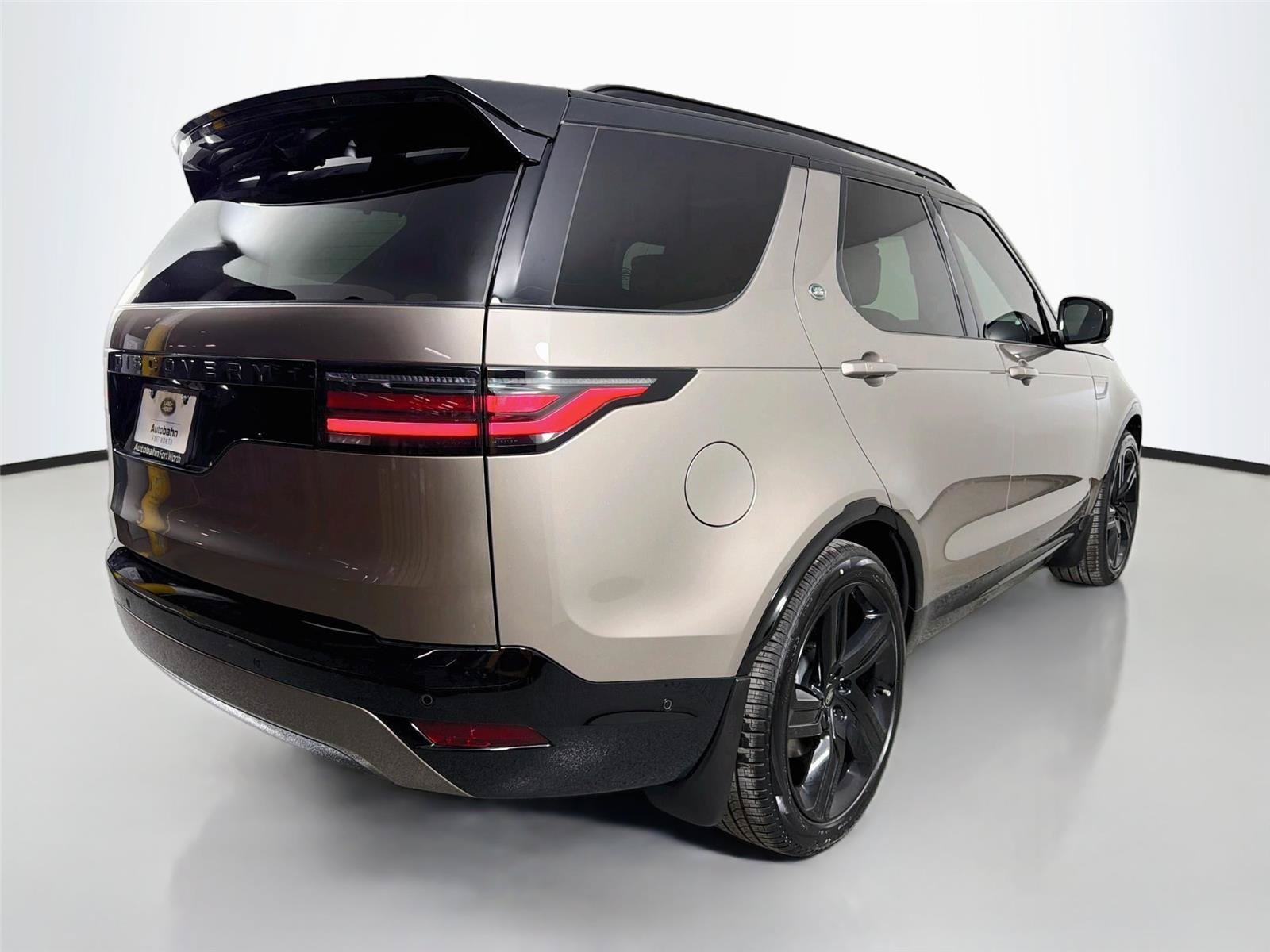 New 2026 Land Rover Discovery Dynamic SE AWD/4WD image 5