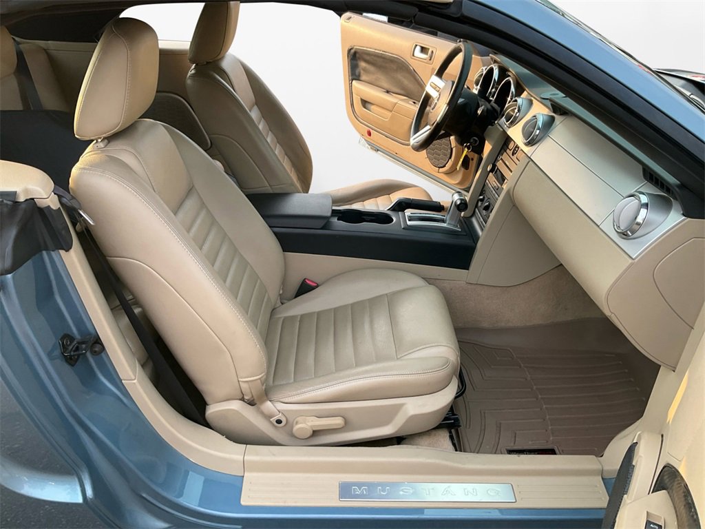 Used 2006 Ford Mustang GT image 9