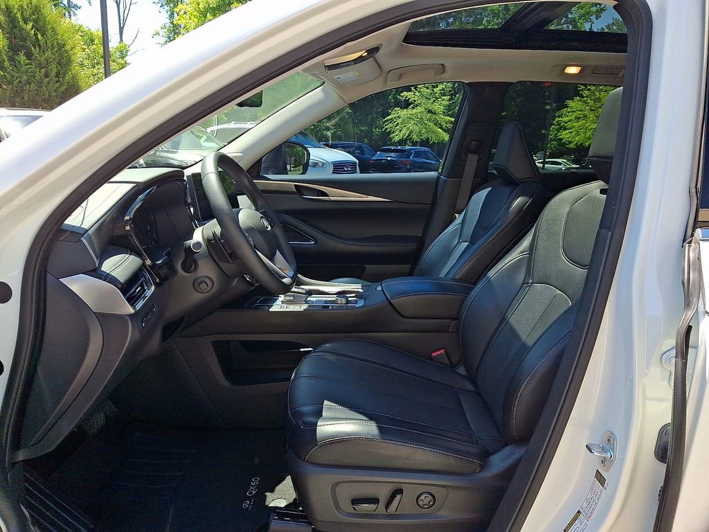 Used 2023 INFINITI QX60 Luxe w/ Vision Package AWD/4WD image 13