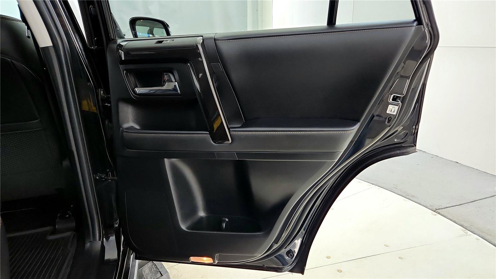 Used 2023 Toyota 4Runner 40th Anniversary SE image 19