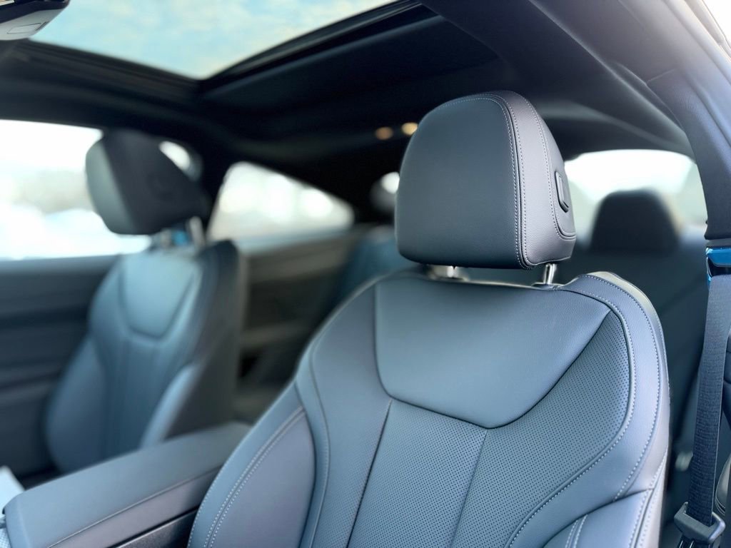 New 2026 BMW 430i xDrive Coupe w/ M Sport Package AWD/4WD image 11