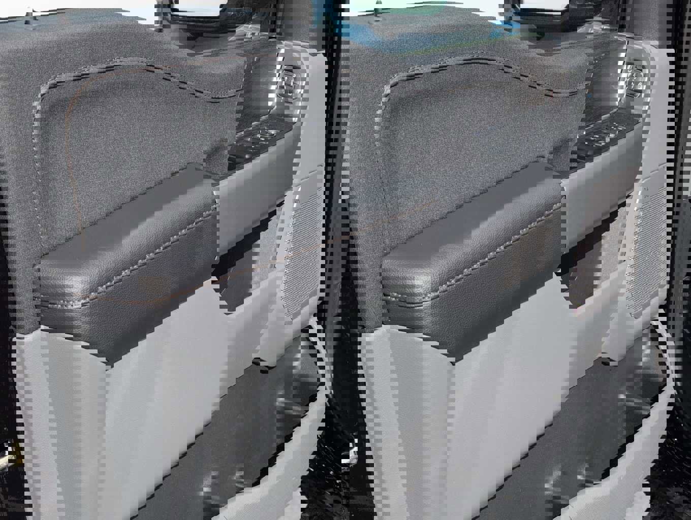 New 2026 Ford F150 Lariat AWD/4WD image 10