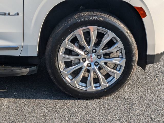 Used 2024 GMC Yukon XL Denali image 13