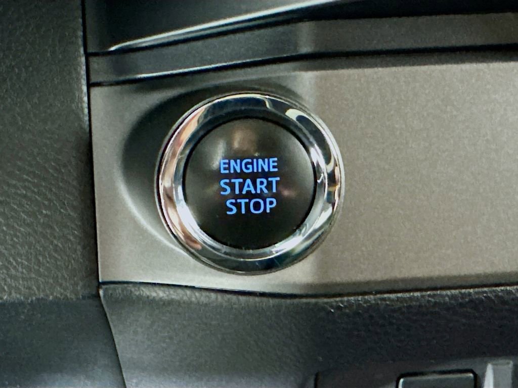 Used 2019 Toyota Tacoma SR5 RWD image 25