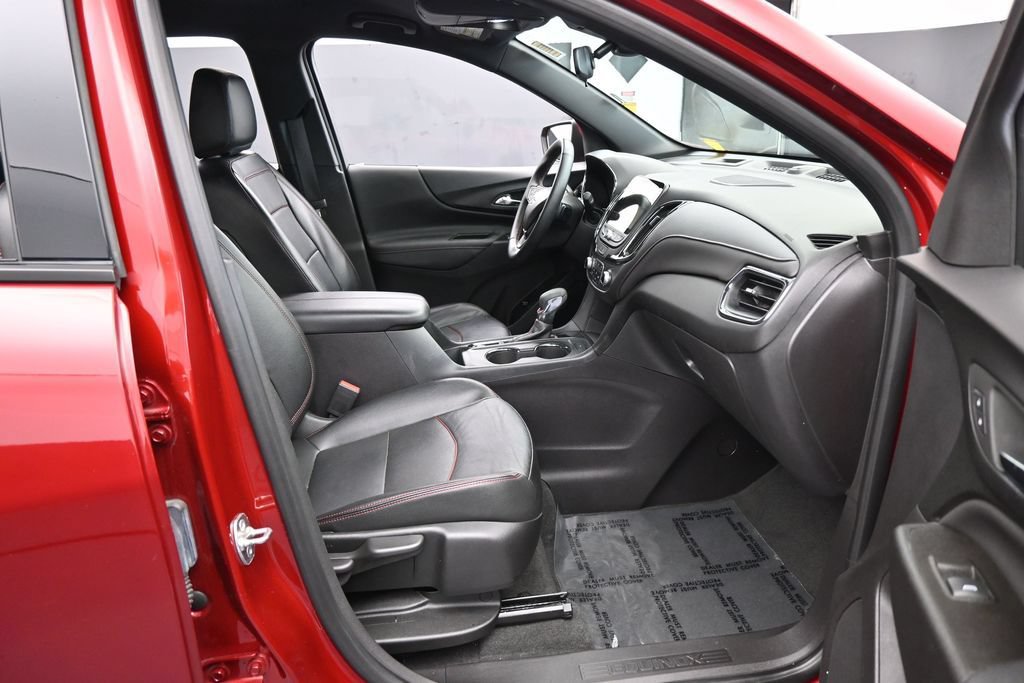 Used 2024 Chevrolet Equinox RS w/ RS Leather Package FWD image 45