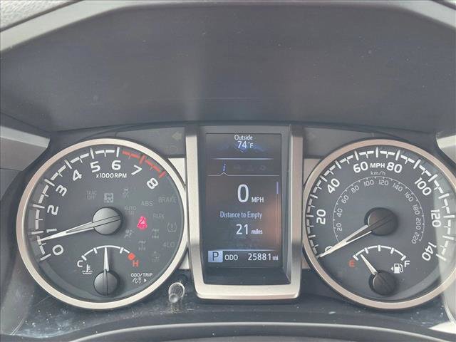 Used 2023 Toyota Tacoma SR5 RWD image 9