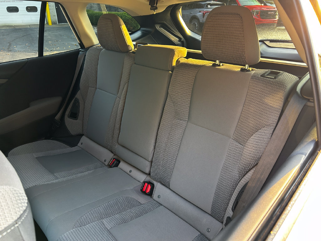 Used 2024 Subaru Outback Premium AWD/4WD image 23