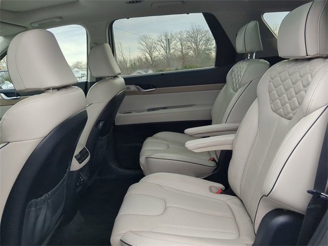 Used 2021 Hyundai Palisade Limited image 13