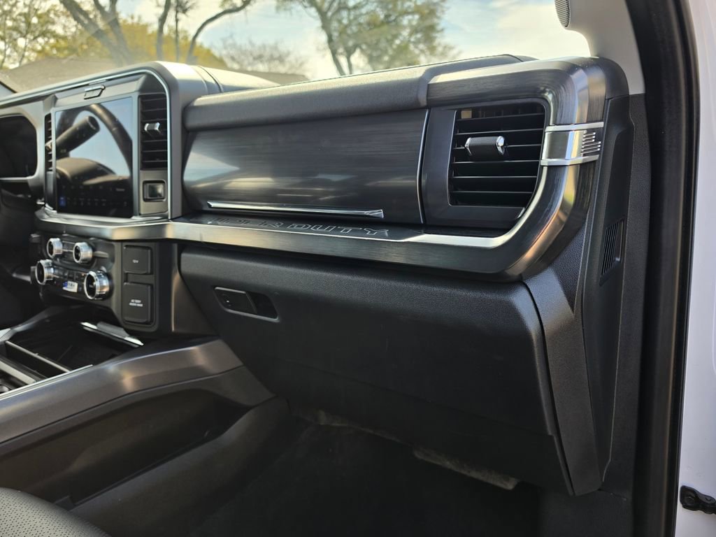 Used 2025 Ford F250 Lariat w/ Chrome Package image 48