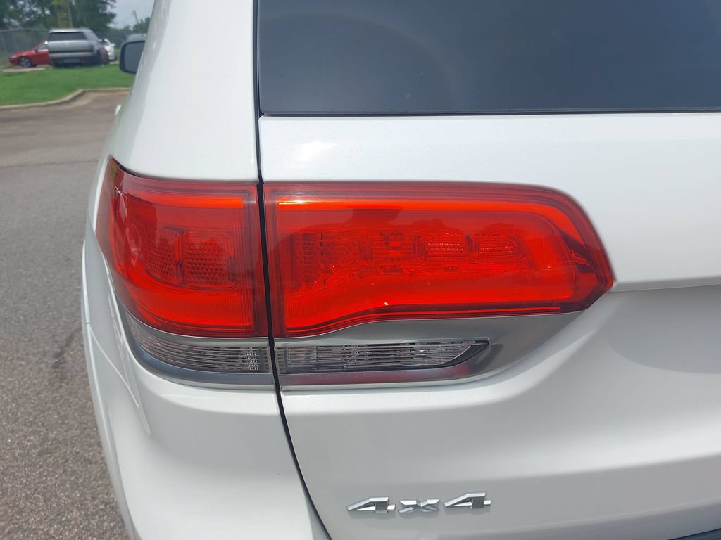 Used 2021 Jeep Grand Cherokee Summit w/ Platinum Series Group AWD/4WD image 35