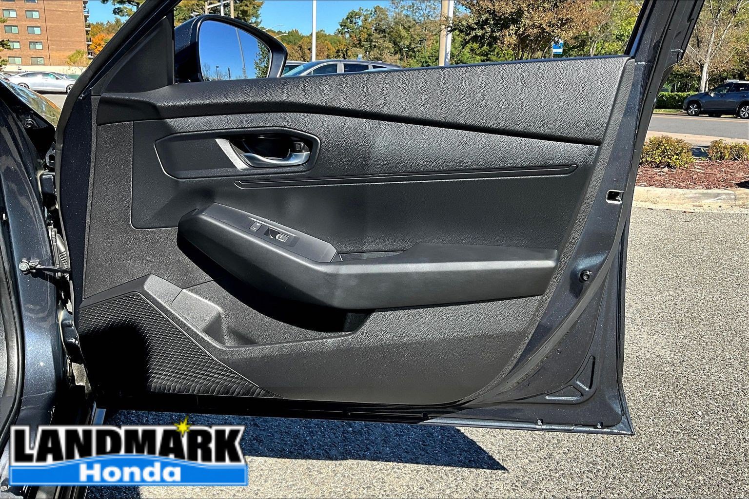 Used 2025 Honda Accord LX image 18