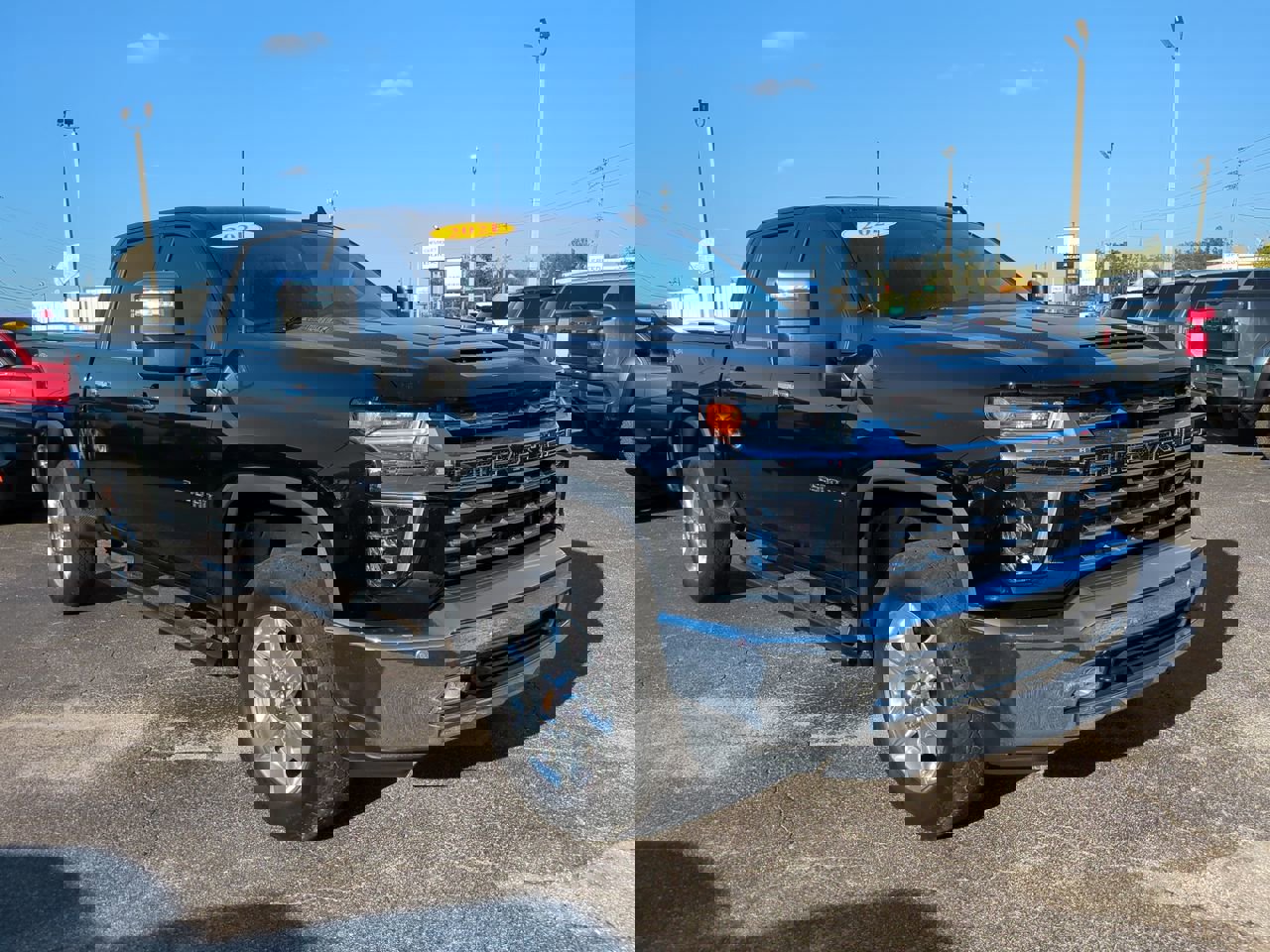 Used 2021 Chevrolet Silverado 2500 LTZ w/ LTZ Premium Package image 2