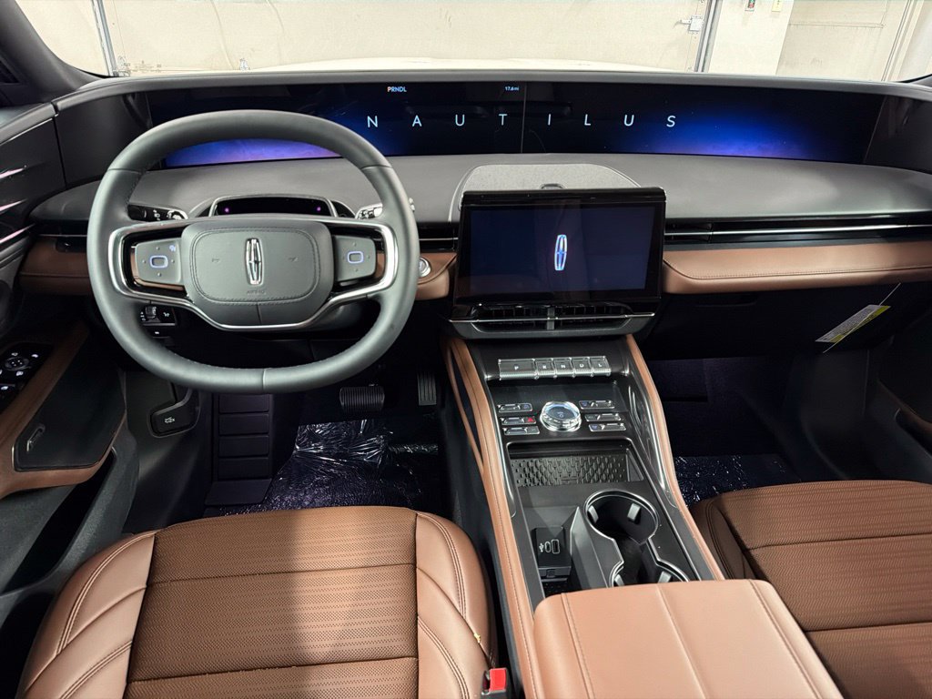 Used 2026 Lincoln Nautilus Reserve AWD/4WD image 8