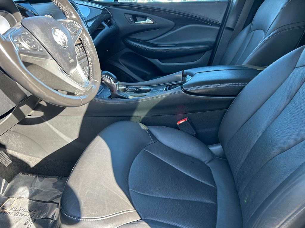 Used 2019 Buick Envision Essence image 11